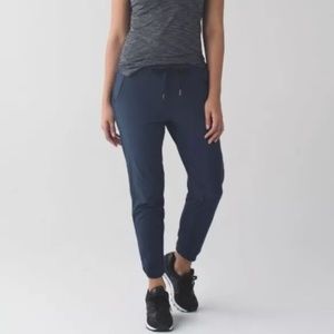 Lululemon - On The Go Joggers